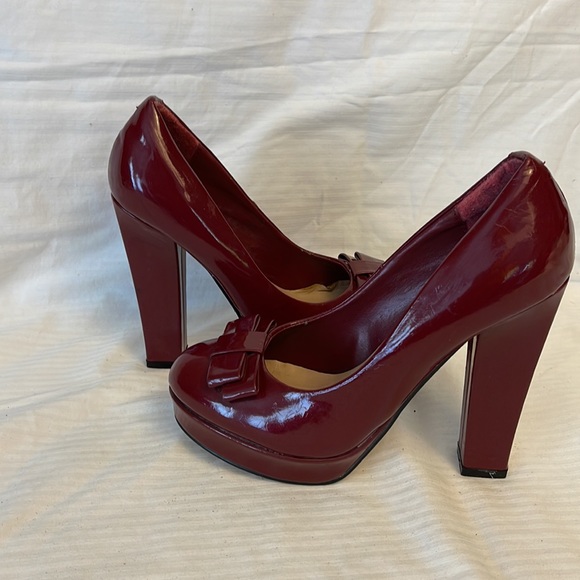 Pour La Victoire Shoes - POUR La VICTOIRE  Platform Heels Red Size 8